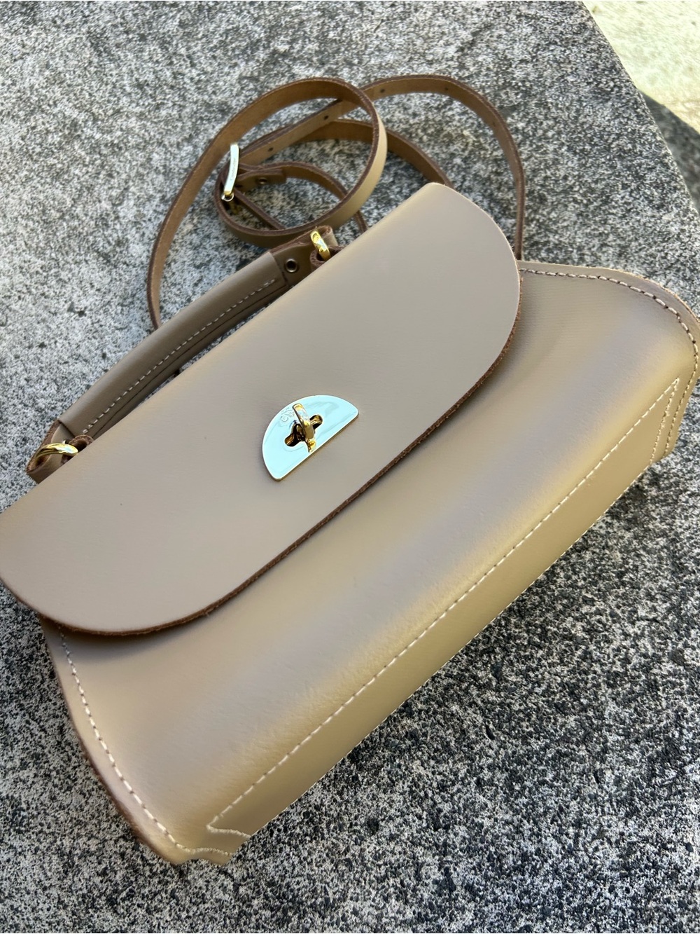 Cambridge Satchel Company The Mini Daisy leather bag in Taupe